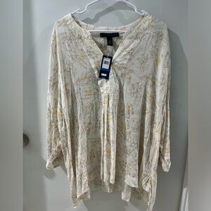 Bandolino Cream Floral Blouse, size XL, new!